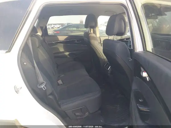 5XYPGDA59GG134537 2016 KIA SORENTO - Image 8