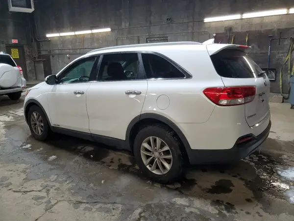 5XYPGDA59GG163035 2016 KIA SORENTO - Image 2