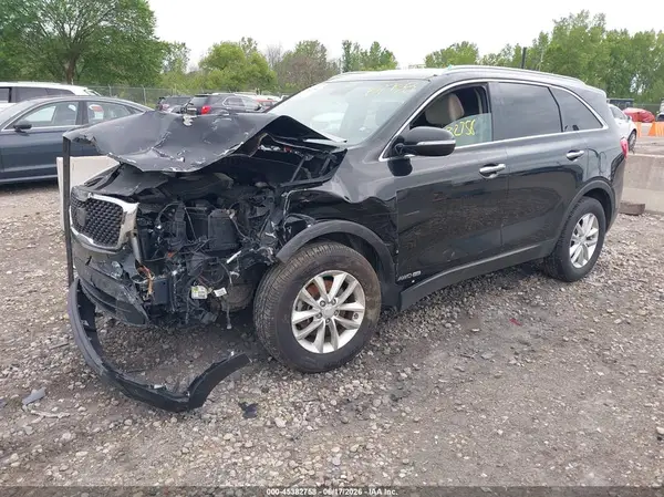 5XYPGDA59GG174147 2016 KIA SORENTO - Image 2