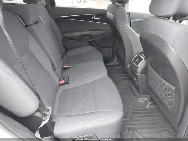 5XYPGDA59GG175475 2016 KIA SORENTO - Image 8