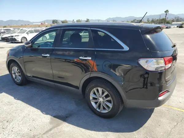 5XYPGDA59HG193038 2017 KIA SORENTO - Image 2