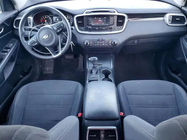 5XYPGDA59HG195095 2017 KIA SORENTO - Image 8