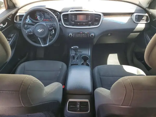 5XYPGDA59HG196148 2017 KIA SORENTO - Image 8