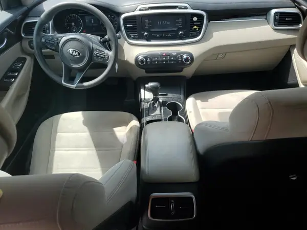 5XYPGDA59HG197106 2017 KIA SORENTO - Image 8