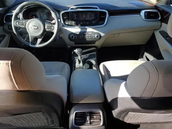 5XYPGDA59HG211845 2017 KIA SORENTO - Image 8