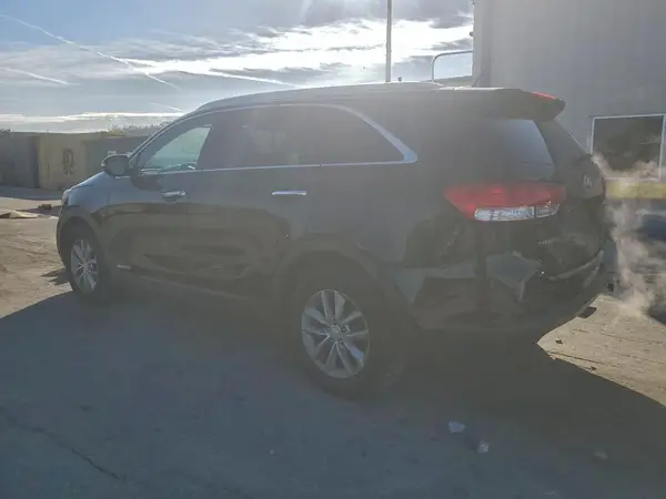 5XYPGDA59HG212204 2017 KIA SORENTO - Image 2