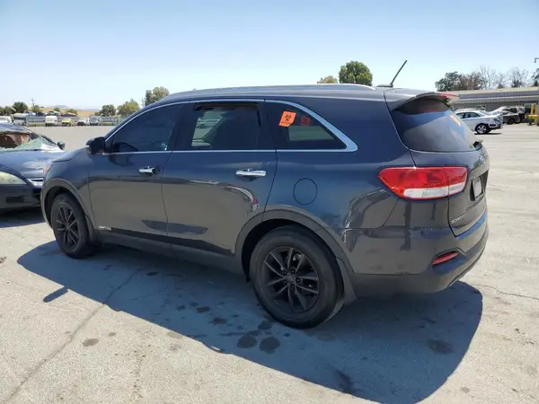 5XYPGDA59HG247020 2017 KIA SORENTO - Image 2