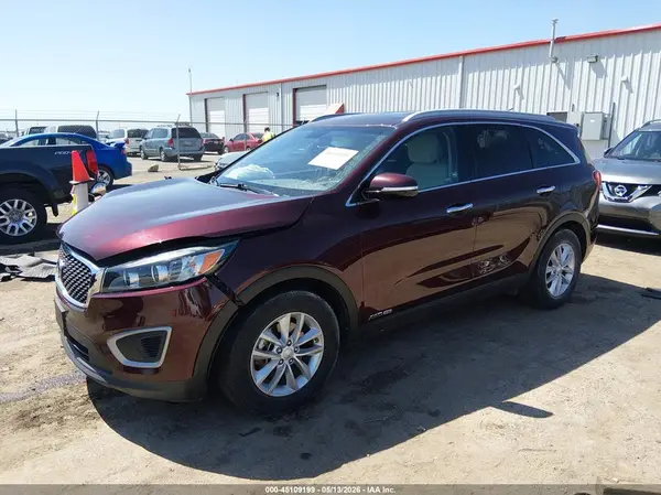 5XYPGDA59HG250015 2017 KIA SORENTO - Image 2