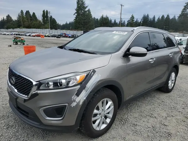 5XYPGDA59HG275979 2017 KIA SORENTO - Image 1