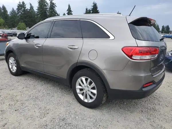 5XYPGDA59HG275979 2017 KIA SORENTO - Image 2