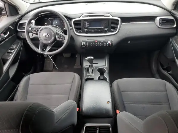 5XYPGDA59HG275979 2017 KIA SORENTO - Image 8