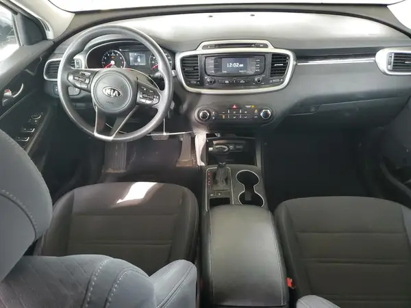 5XYPGDA59HG288375 2017 KIA SORENTO - Image 8