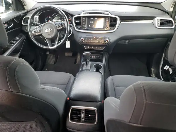 5XYPGDA59HG292443 2017 KIA SORENTO - Image 8