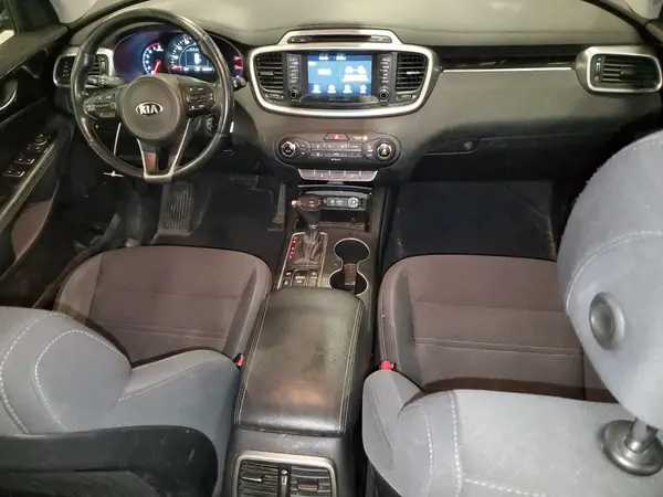 5XYPGDA59HG316336 2017 KIA SORENTO - Image 8