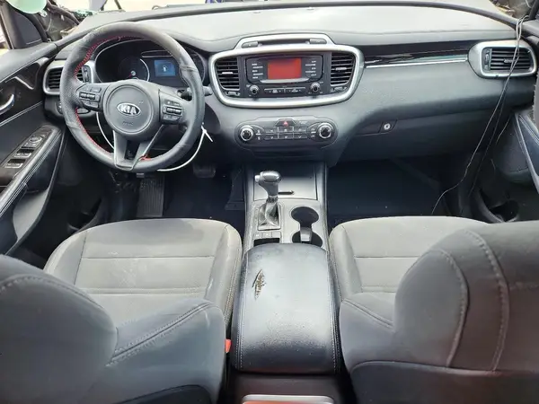 5XYPGDA59HG316899 2017 KIA SORENTO - Image 8