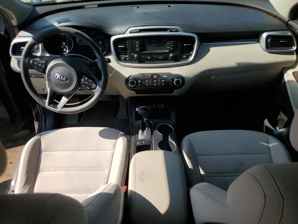 5XYPGDA59HG322301 2017 KIA SORENTO - Image 8