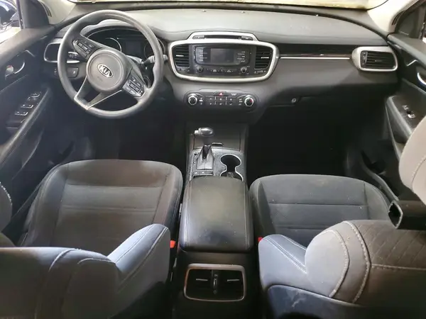 5XYPGDA59HG325666 2017 KIA SORENTO - Image 8