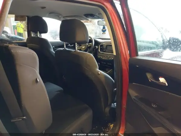 5XYPGDA59HG333508 2017 KIA SORENTO - Image 8