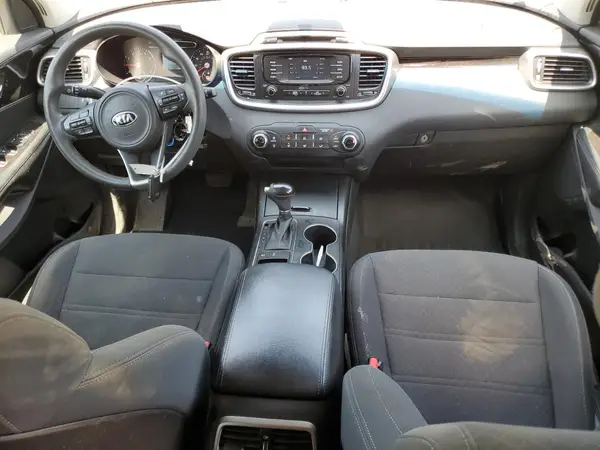 5XYPGDA59HG334867 2017 KIA SORENTO - Image 8
