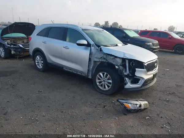 5XYPGDA59JG338956 2018 KIA SORENTO - Image 1