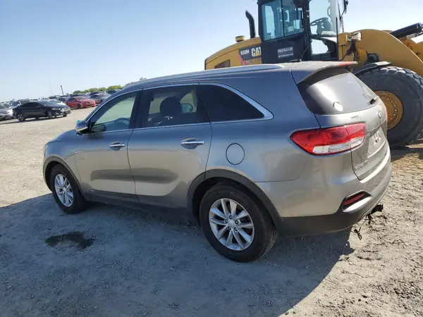 5XYPGDA59JG339881 2018 KIA SORENTO - Image 2