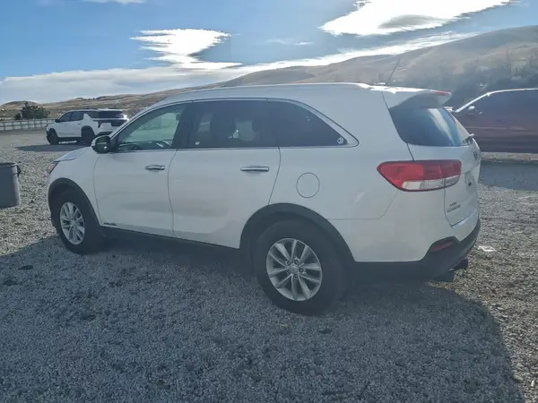 5XYPGDA59JG366756 2018 KIA SORENTO - Image 2