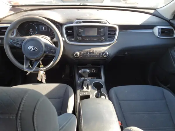 5XYPGDA59JG369396 2018 KIA SORENTO - Image 8
