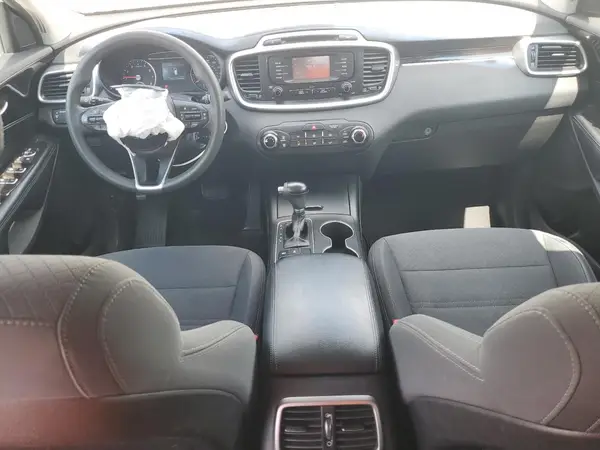 5XYPGDA59JG371360 2018 KIA SORENTO - Image 8