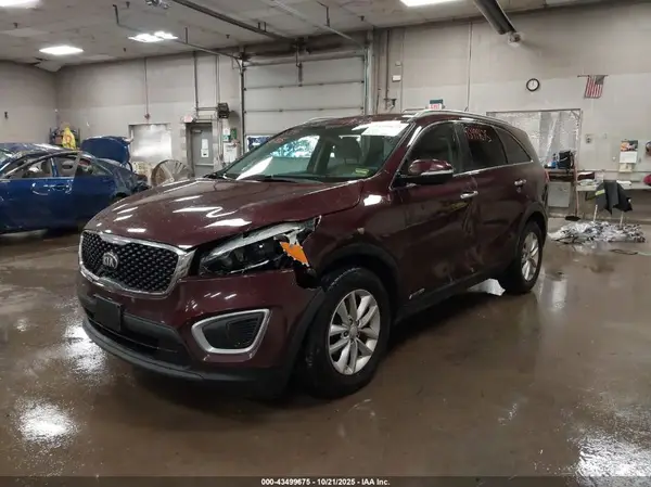 5XYPGDA59JG376557 2018 KIA SORENTO - Image 2