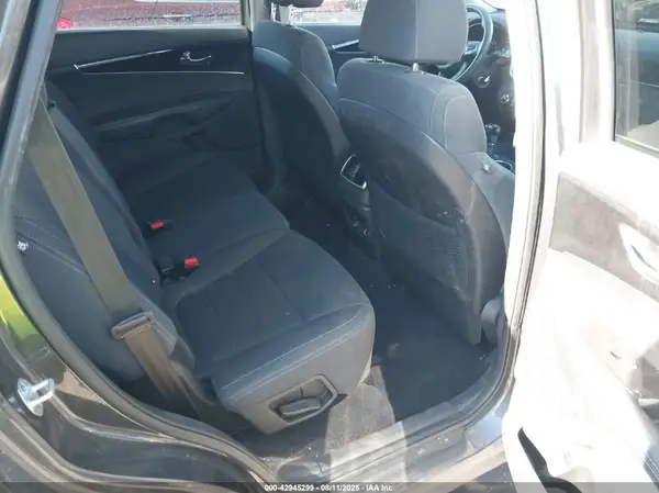 5XYPGDA59JG408603 2018 KIA SORENTO - Image 8