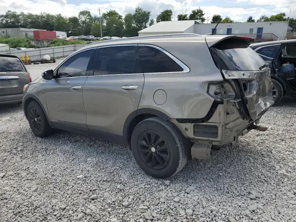 5XYPGDA59JG408701 2018 KIA SORENTO - Image 2