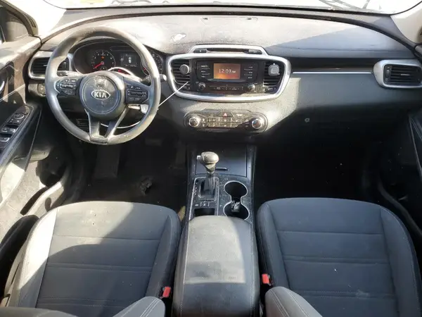 5XYPGDA59JG420332 2018 KIA SORENTO - Image 8