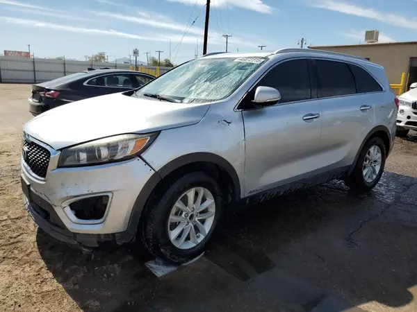 5XYPGDA59JG420766 2018 KIA SORENTO - Image 1