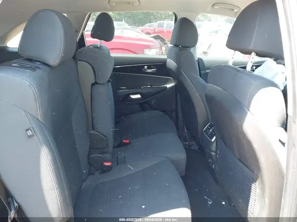 5XYPGDA59JG426938 2018 KIA SORENTO - Image 8