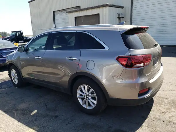 5XYPGDA59KG432773 2019 KIA SORENTO - Image 2