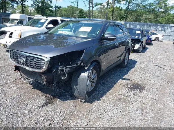 5XYPGDA59KG445698 2019 KIA SORENTO - Image 2