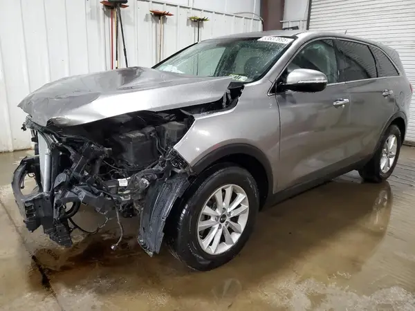 5XYPGDA59KG445975 2019 KIA SORENTO - Image 1