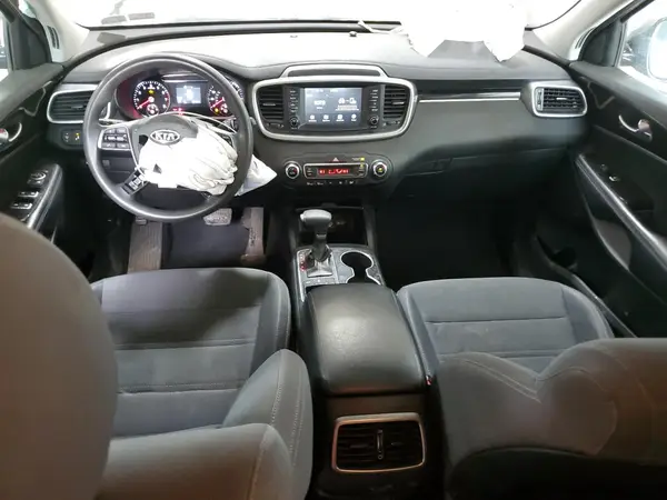 5XYPGDA59KG445975 2019 KIA SORENTO - Image 8