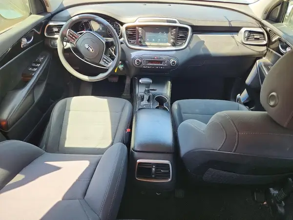 5XYPGDA59KG446527 2019 KIA SORENTO - Image 8