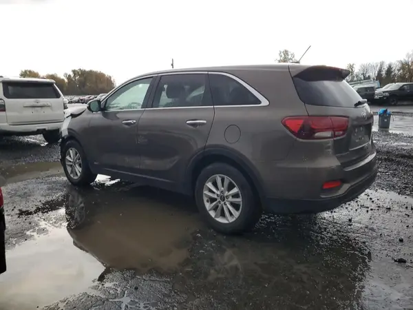 5XYPGDA59KG447192 2019 KIA SORENTO - Image 2