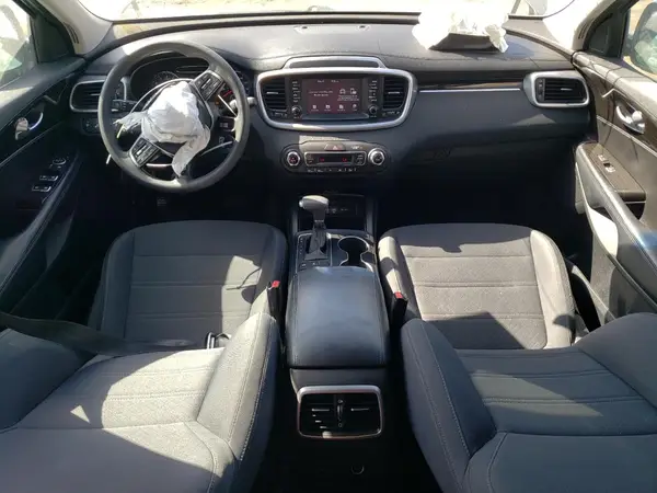 5XYPGDA59KG463392 2019 KIA SORENTO - Image 8