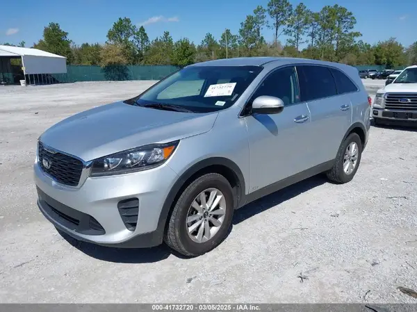 5XYPGDA59KG482718 2019 KIA SORENTO - Image 2
