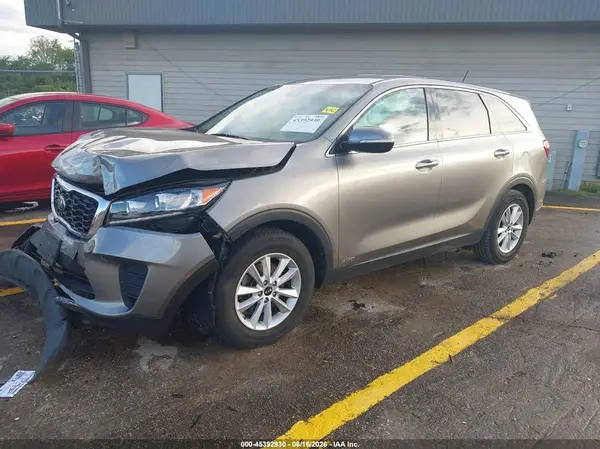 5XYPGDA59KG487031 2019 KIA SORENTO - Image 2