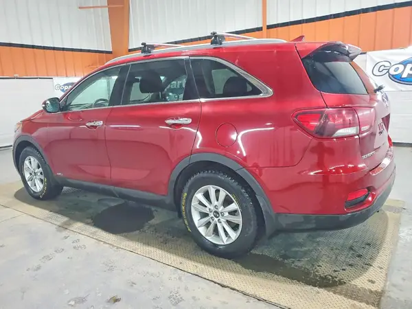 5XYPGDA59KG495176 2019 KIA SORENTO - Image 2