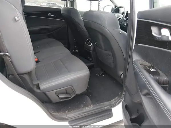5XYPGDA59KG503101 2019 KIA SORENTO - Image 8