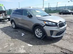 5XYPGDA59KG508363 2019 KIA SORENTO