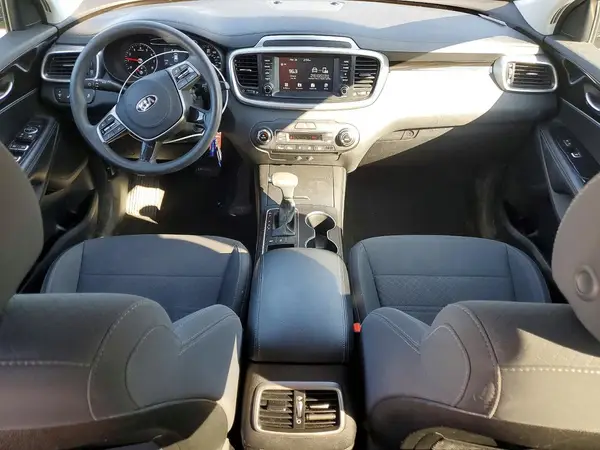 5XYPGDA59KG521050 2019 KIA SORENTO - Image 8