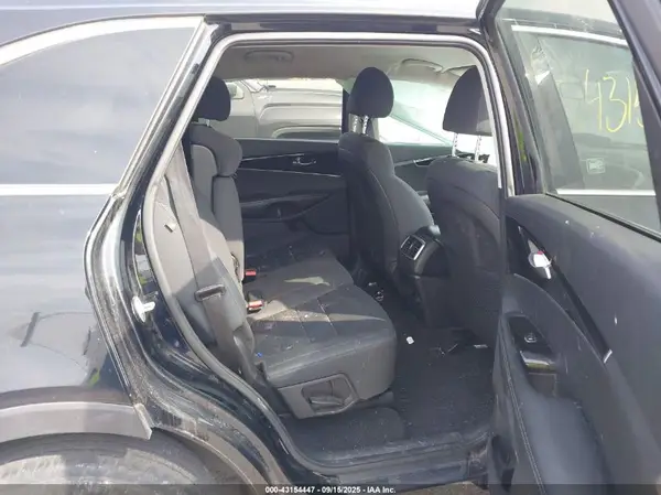 5XYPGDA59KG522974 2019 KIA SORENTO - Image 7