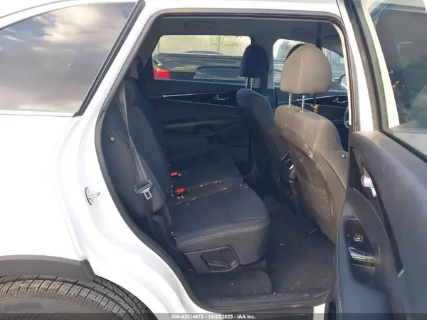 5XYPGDA59KG535109 2019 KIA SORENTO - Image 8