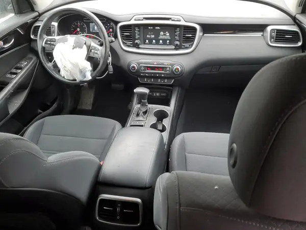 5XYPGDA59KG544134 2019 KIA SORENTO - Image 8